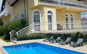 Royal Villa